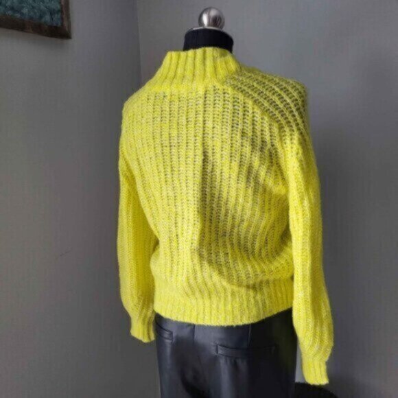 Anthropologie Oversized Cropped Wool V Neck Knit Sweater NWT Sz S - Picture 9 of 10